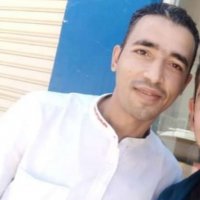 Une photo d’un participant qui veut faire connaissance et se marier